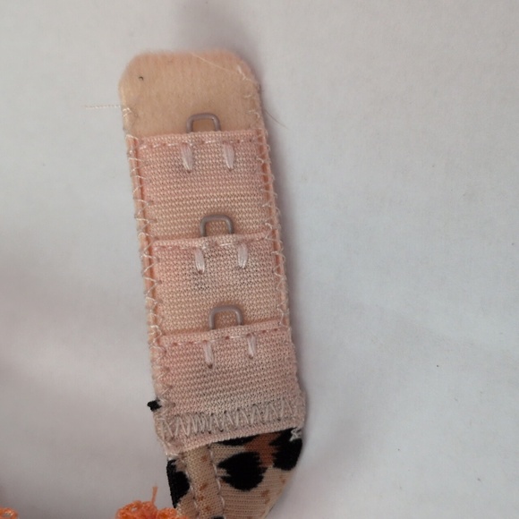 Leopard Print Bra and Thong Set S/M - Picture 6 of 9